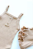 Ruffle set in beige